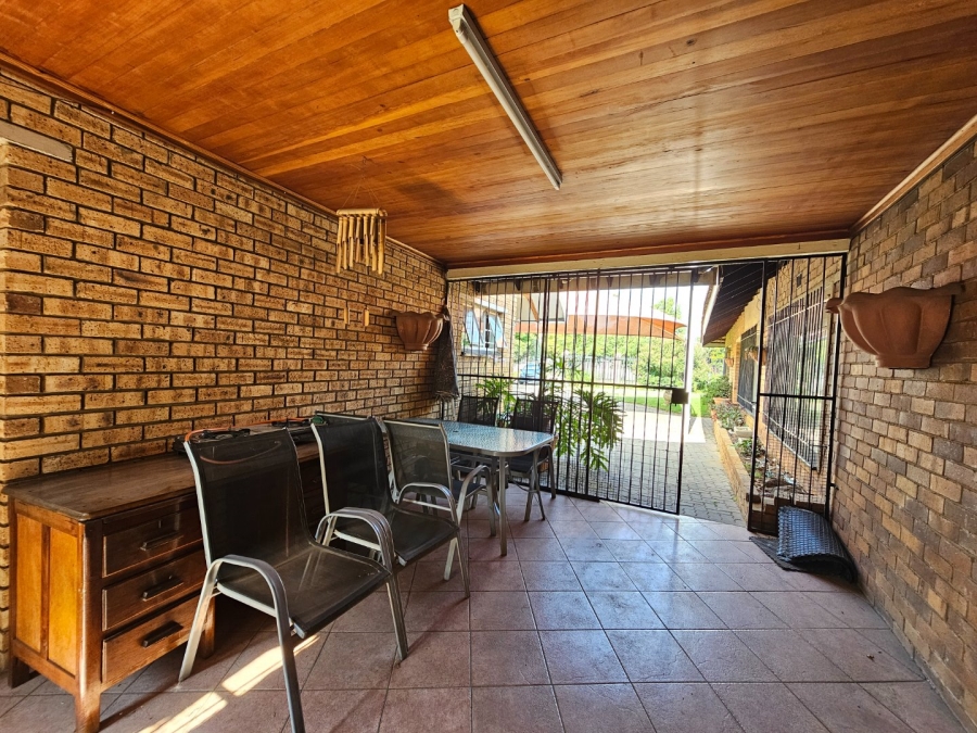 3 Bedroom Property for Sale in Vaalpark Free State